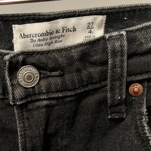 Abercrombie and Fitch | The ankle straight ultra high-rise jeans—27/4L - Picture 4 of 4